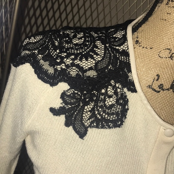 3- Quarter Length Cardigan - Picture 3 of 5